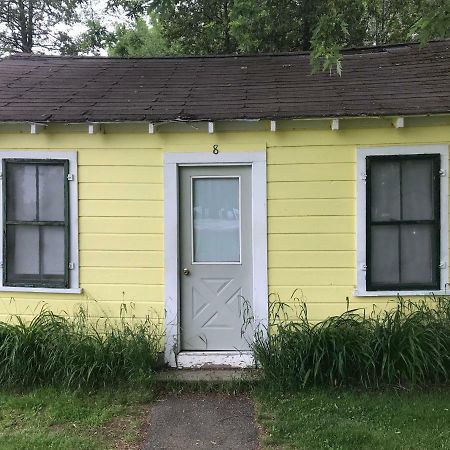Hotel Katahdin Cabins Millinocket Exterior foto