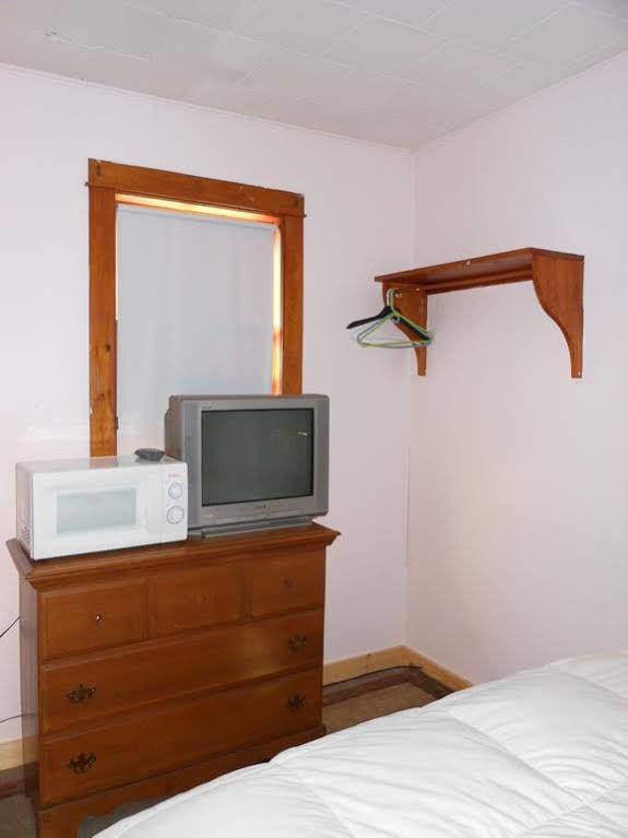 Hotel Katahdin Cabins Millinocket Exterior foto