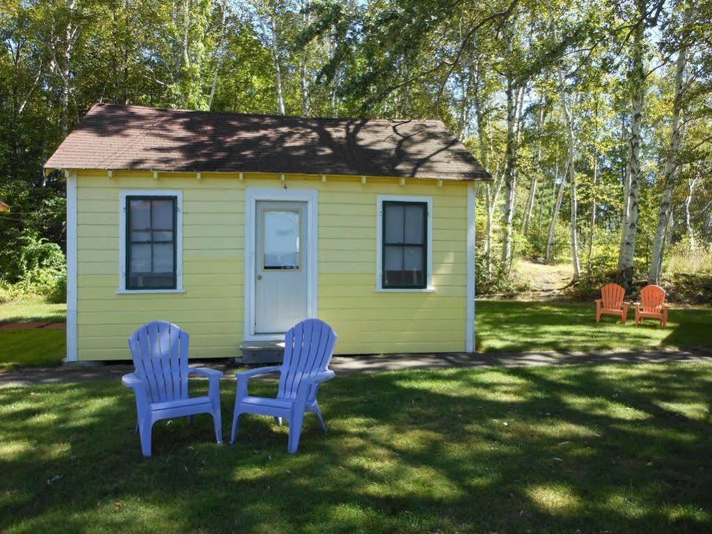 Hotel Katahdin Cabins Millinocket Exterior foto